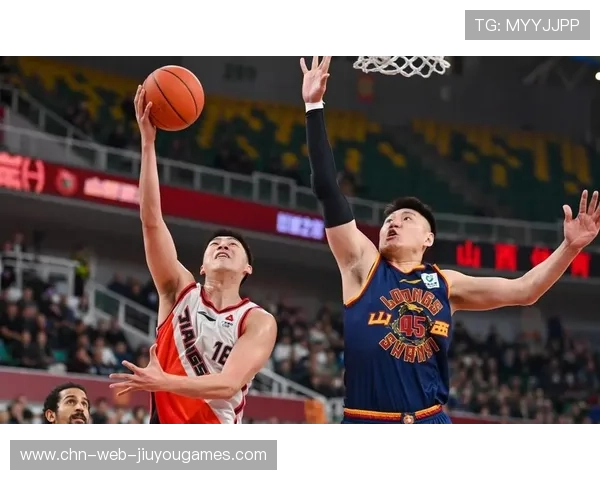 CBA球员用激情点燃球场，cba球员训练视频